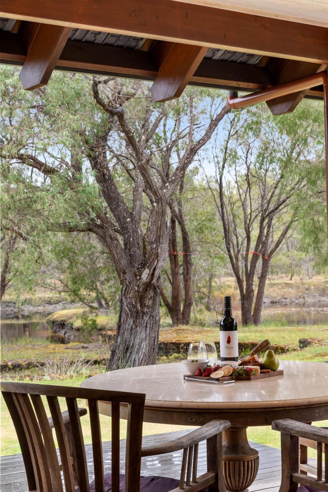 Holiday home Retreat - Romantic Country Retreat For Couples *