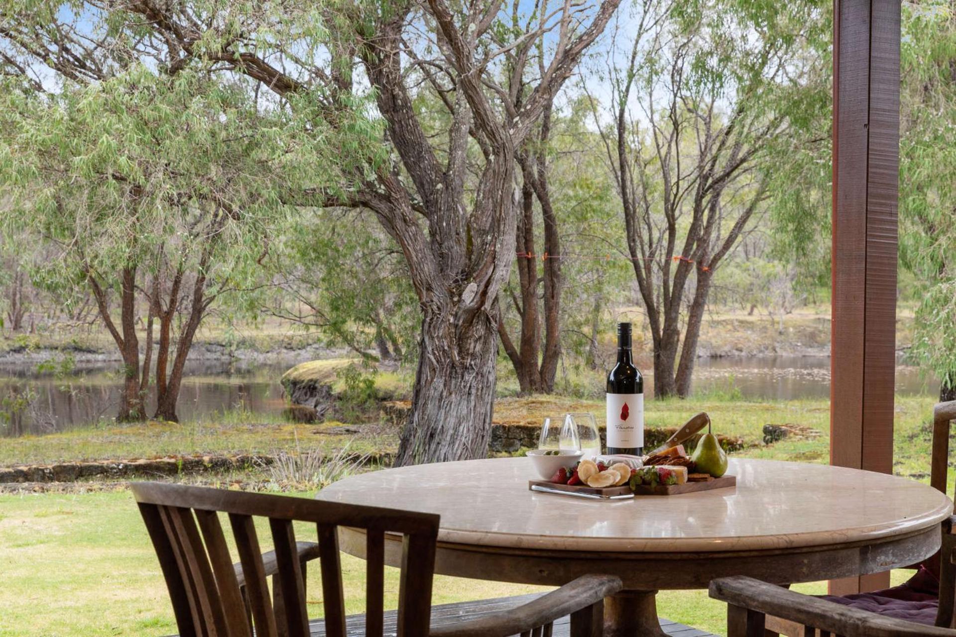 Retreat - Romantic Country Retreat For Couples Holiday home Yallingup